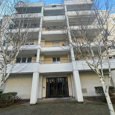 Imperialand T2 Terrasse Parking Dans La Verdure * Rueil-Malmaison